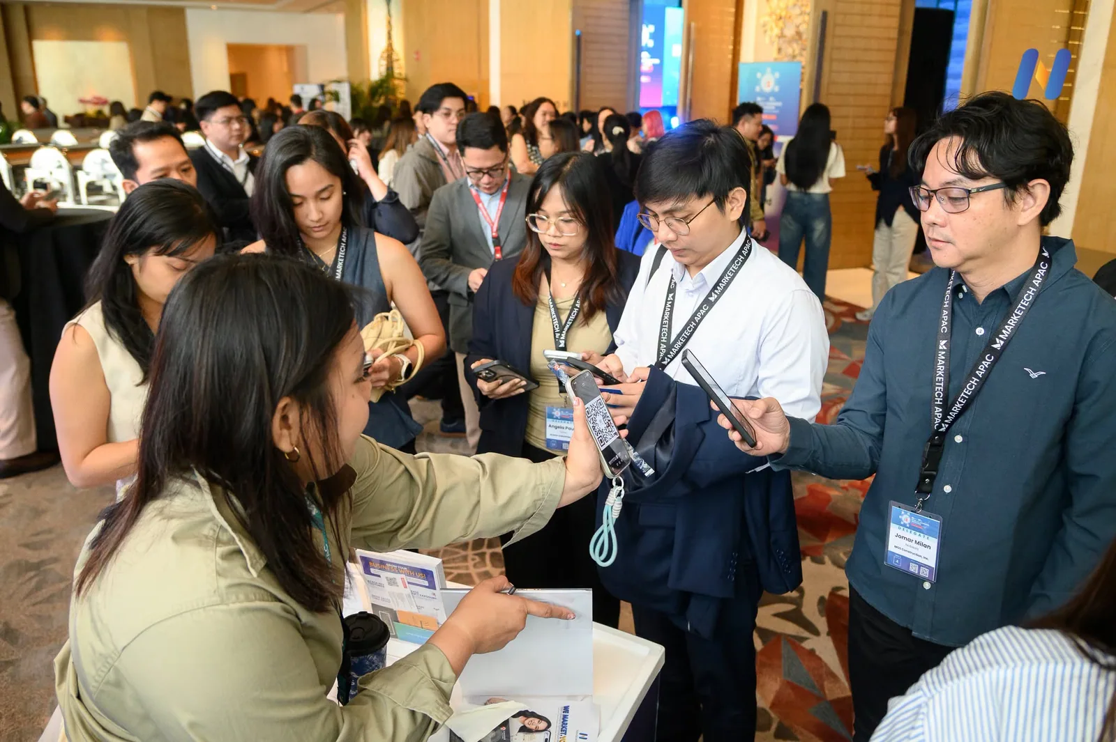Novaluxia PH booth crowd filling the aisle at the retail expo on the busiest afternoon